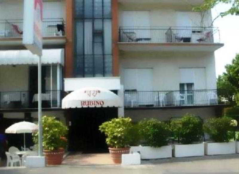 Hotel Rubino ليدو دي يسولو المظهر الخارجي الصورة